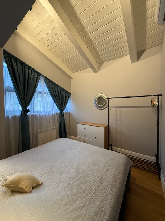 Двухуровневая просторная квартира в п.Эсто-Садок (к.Красная Поляна)