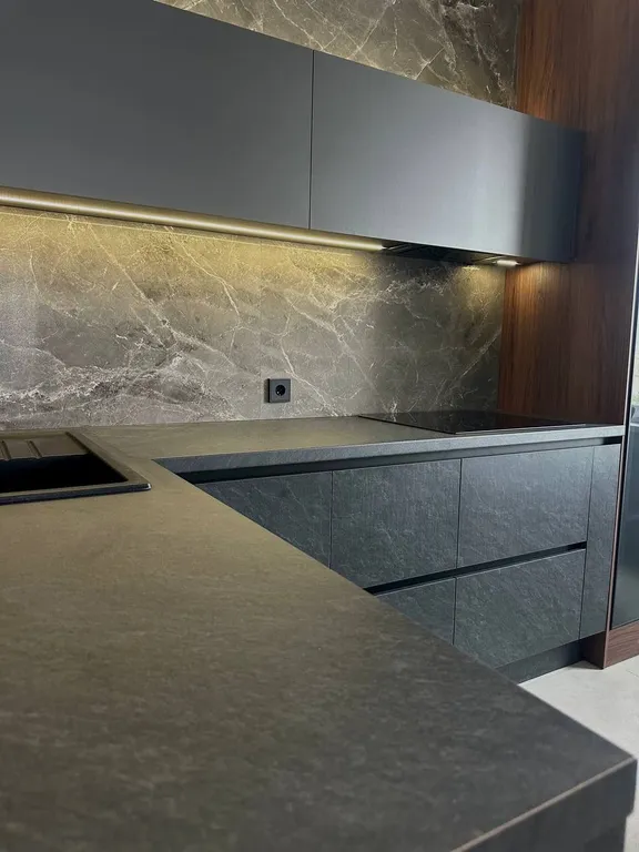 Красивая квартира на Набережной Героя России Кислова