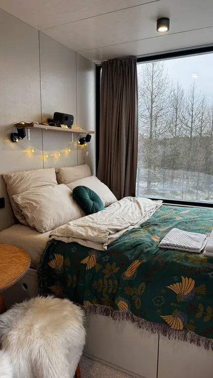 Коттедж Уютный домик с баней на пруду — аренда посуточно в Заокский