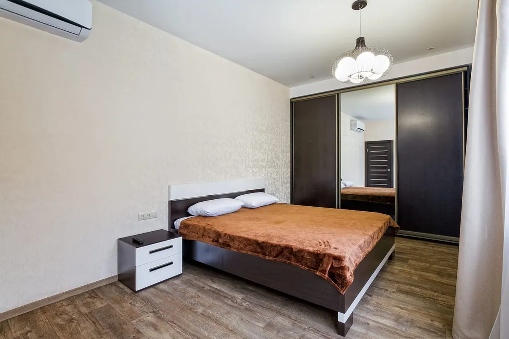 Апартамент с отдельной спальней и террасой вид на горы