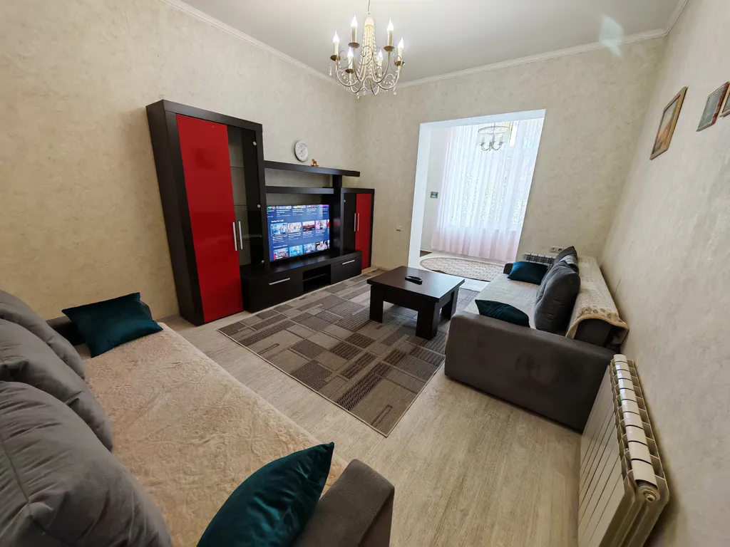 Уютная двухкомнатная квартира с шикарным расположением