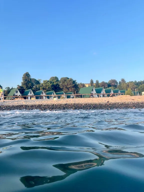 Домики у моря