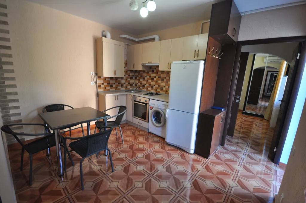 3-комнатная Квартира — аренда посуточно в Геленджик