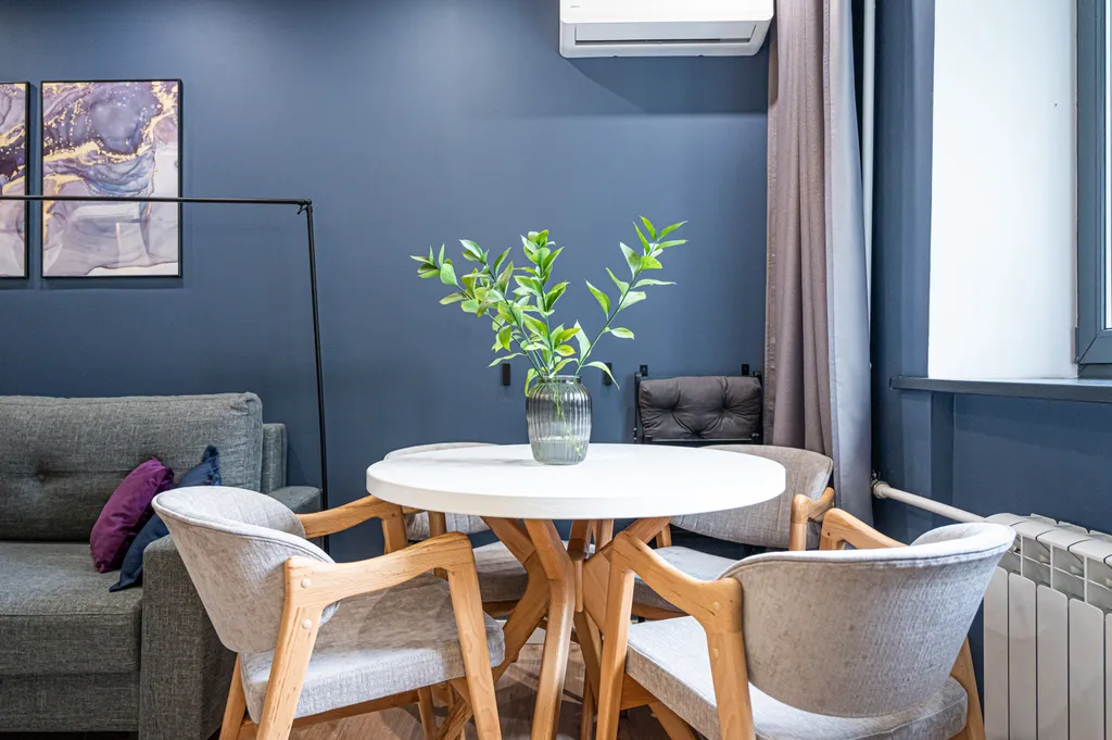 Двухкомнатная квартира на набережной в центре Великого Новгорода