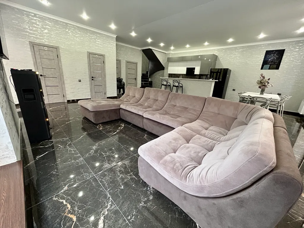 Дом в горах с теплым бассейном