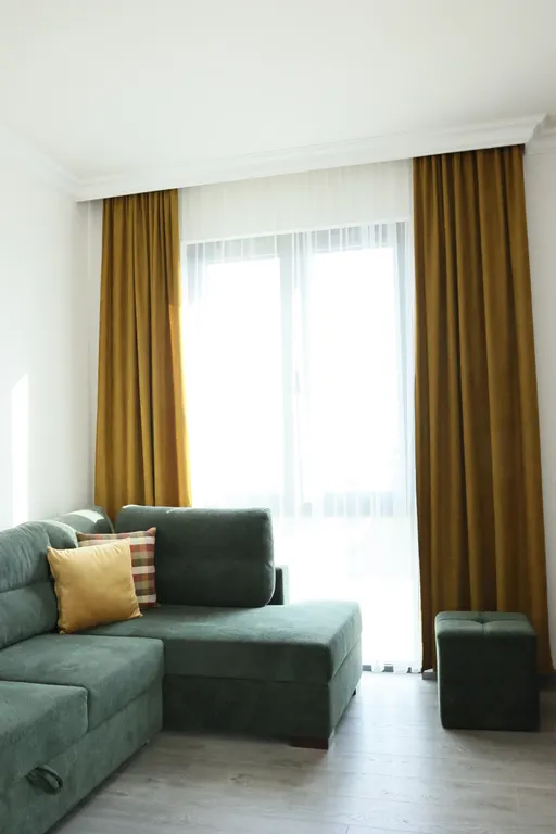 Солнечный 2-комнатный лофт с балконом у Французского университета