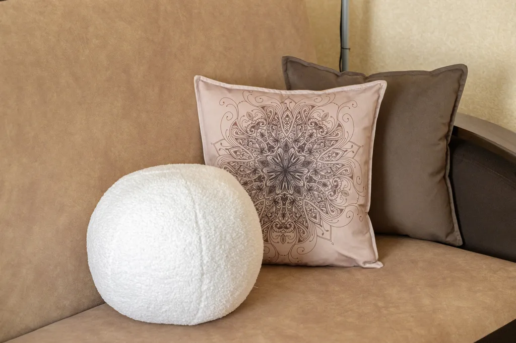 Двухкомнатная квартира с изолированными комнатами в центре