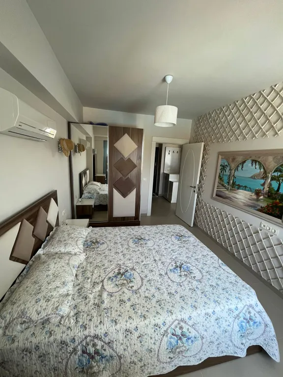 Апартаменты в элитном комплексе Липарис 7