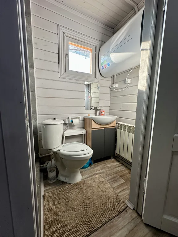 Частный дом на семью