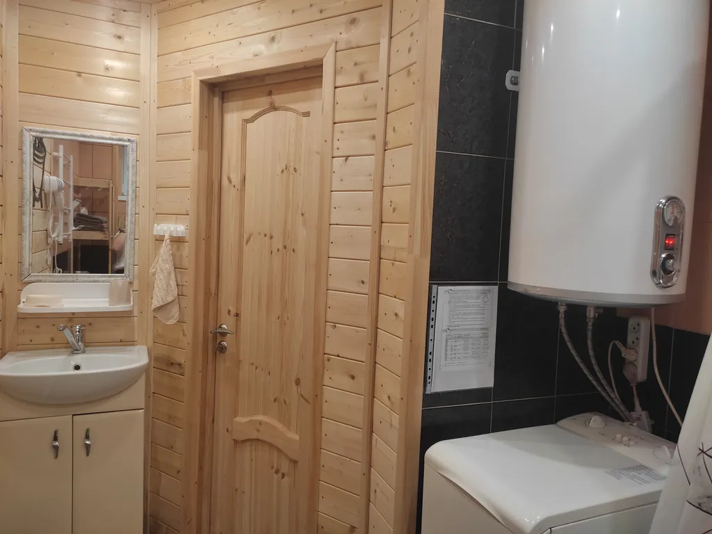 Однокомнатная квартира с отдельным входом с улицы в 2этаж.многокв.доме