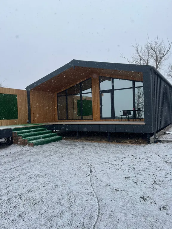 Загородный дом на первой линии у моря