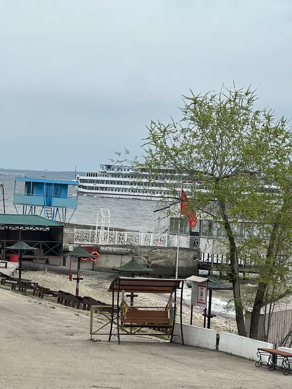 Дом с мангалом и баней