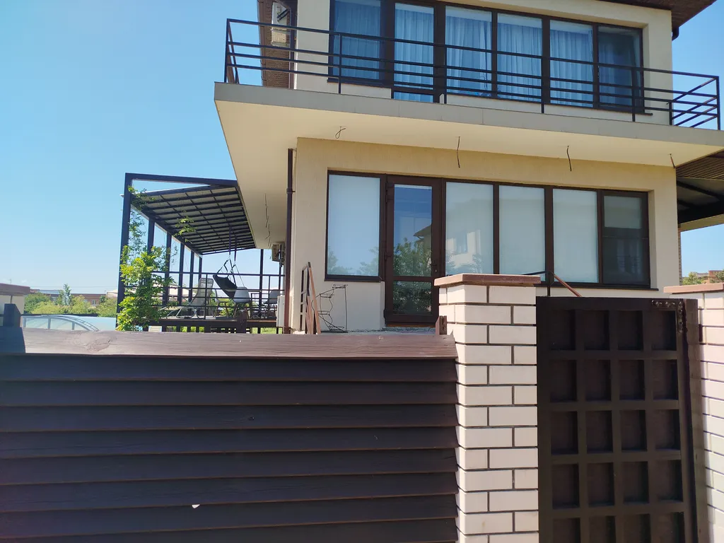 Коттедж в охраняемом коттеджном поселке на берегу Азовского моря