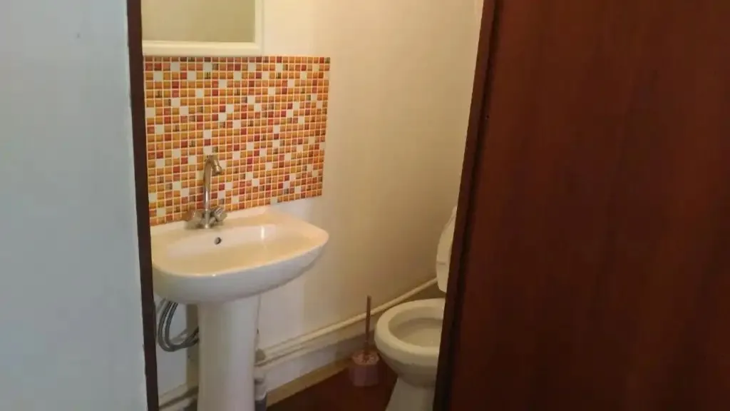 Трехместный номер с основными удобствами