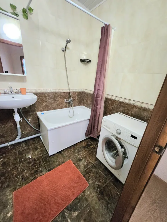 Квартира возле рынка Шайба