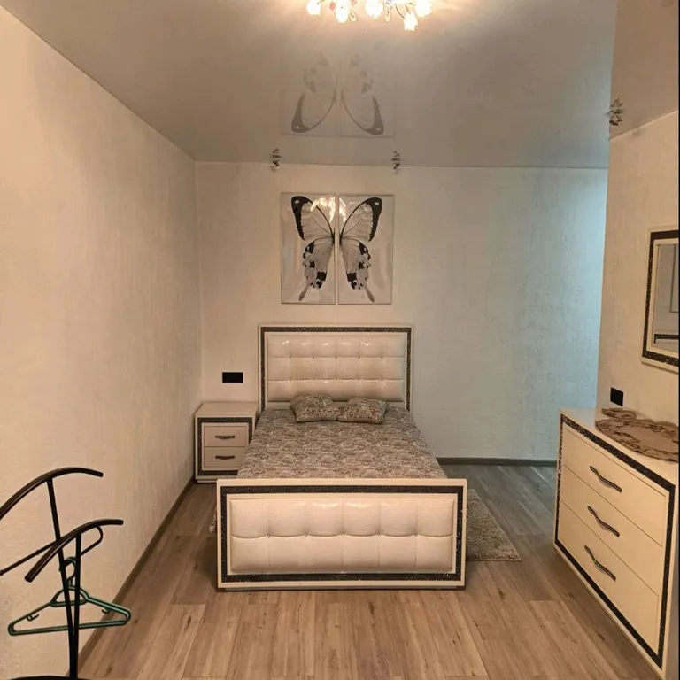 Уютная квартира в центре — аренда посуточно в Курган