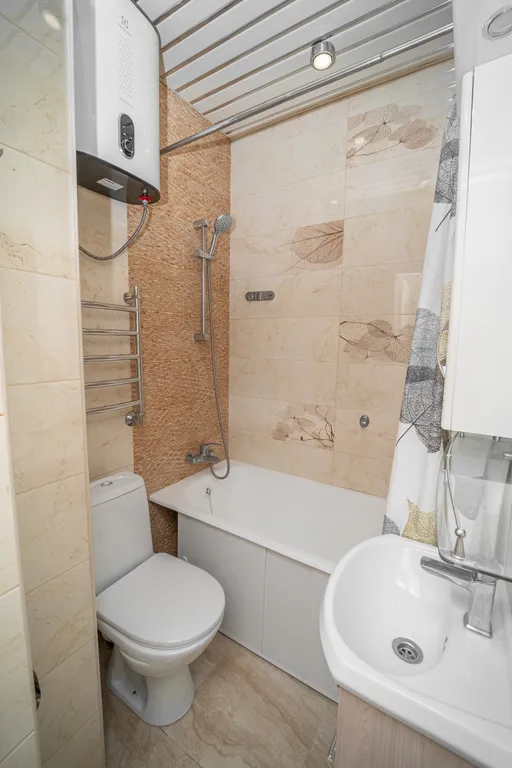 Очень теплый апартамент с открытым балконом, кухней, парковкой