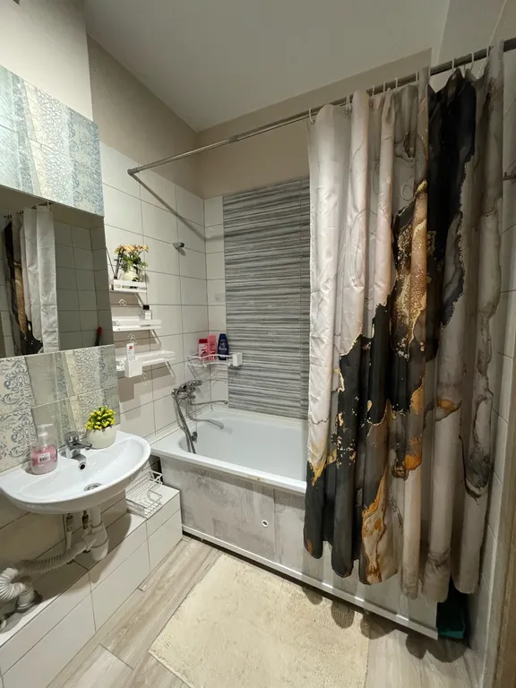 Евродвушка с балконом на 15 этаже вместимость на 6 человек