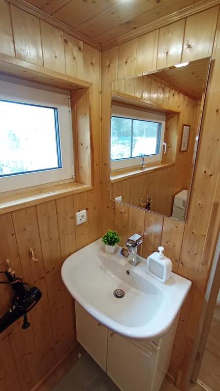 Уютный семейный домик в тихом месте