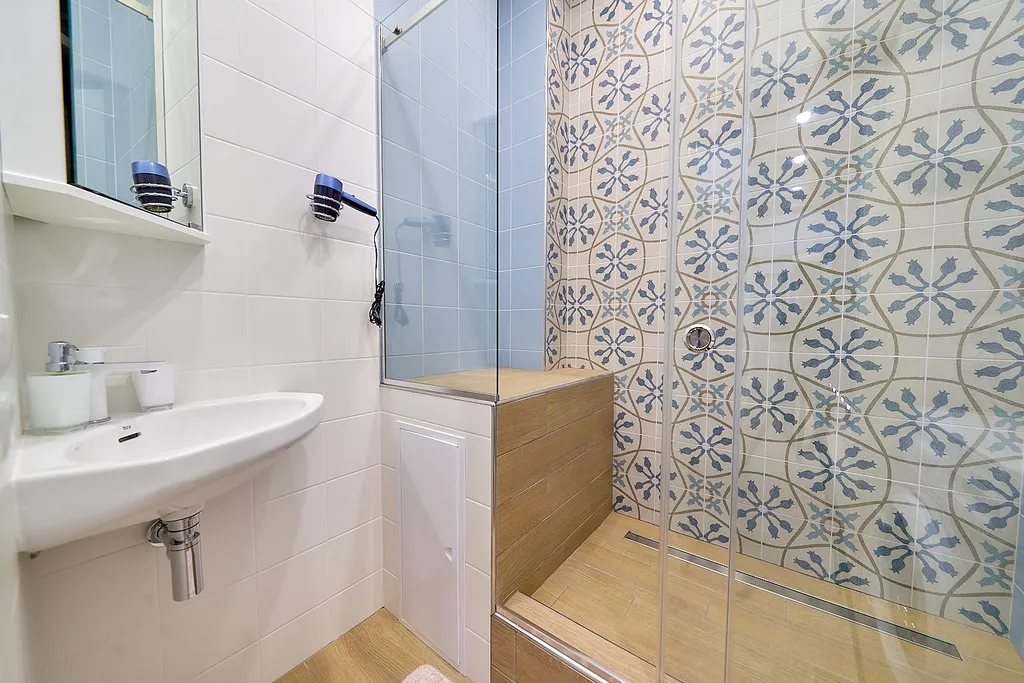 Уютный апартамент с персональным входом в самом центре