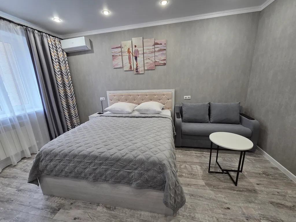 Апартаменты VVA / Российский проспект