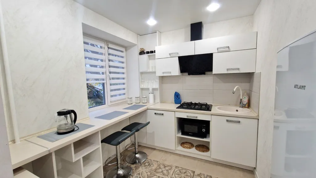 Светлая трехкомнатная квартира в центре города