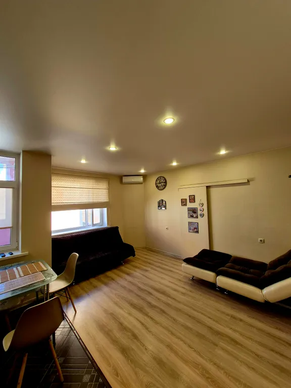 Двухкомнатная квартира с кухней-гостинной