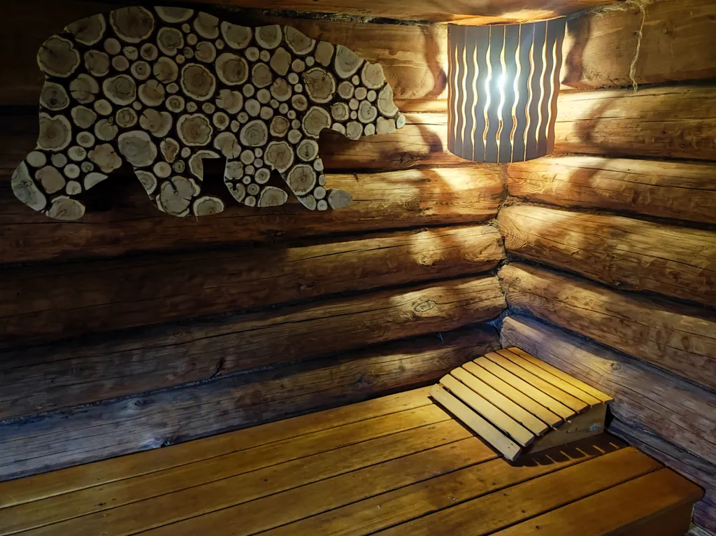 Дом А-фрейм на берегу озера