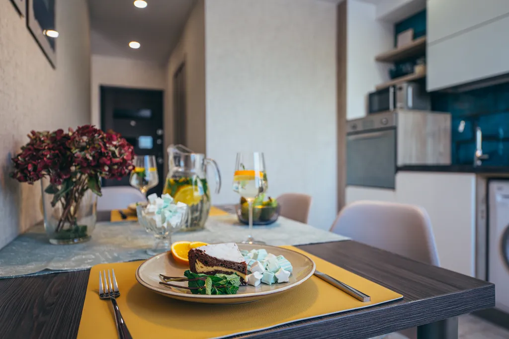 Апартаменты у парка с балконом, 10 мин до моря