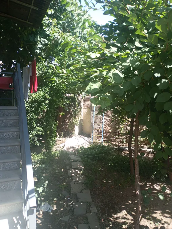 В центре Еревана с собственном двориком