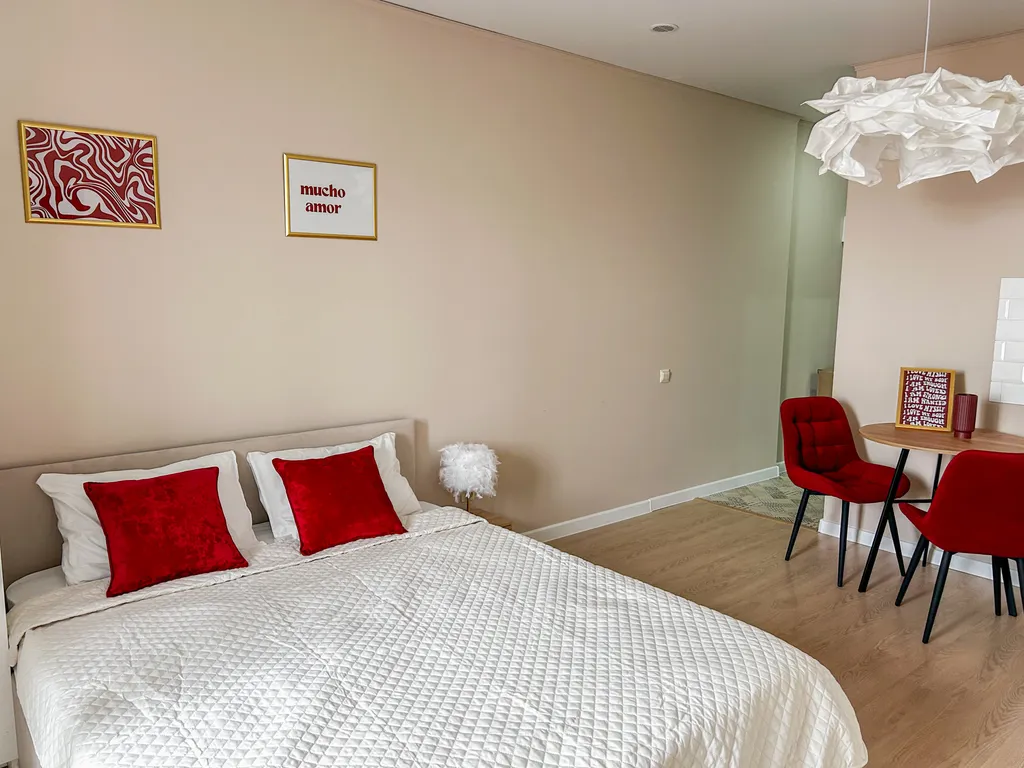 Квартира в центре с дизайнерским ремонтом с видом на город