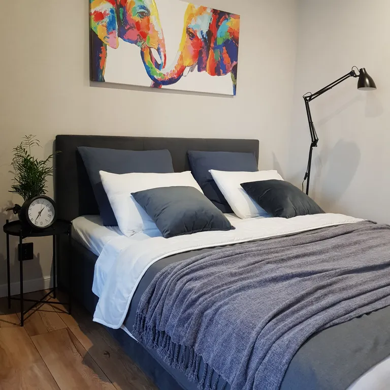 Современная квартира с отличным ремонтом — аренда посуточно в Нефтеюганск