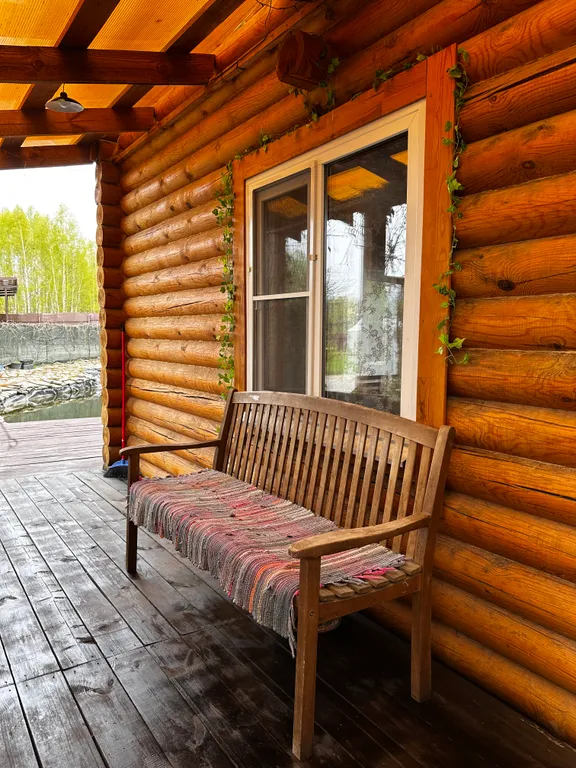 Коттедж Дом на берегу пруда — Бор