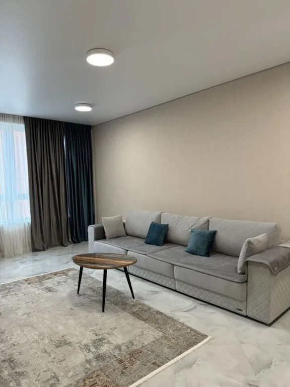 Квартира с ремонтом в элитной новостройке