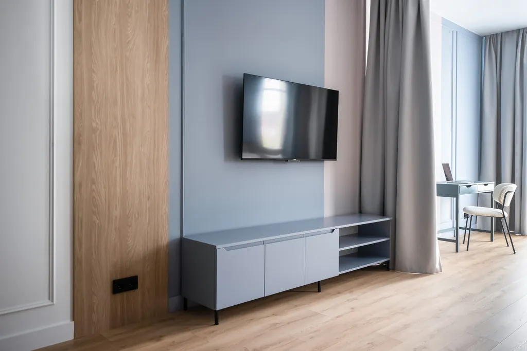 Просторная студия на набережной