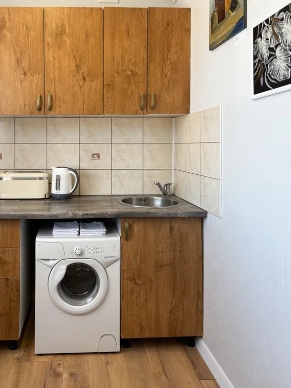 Квартира художника, 7 минут до пляжа, свободная парковка