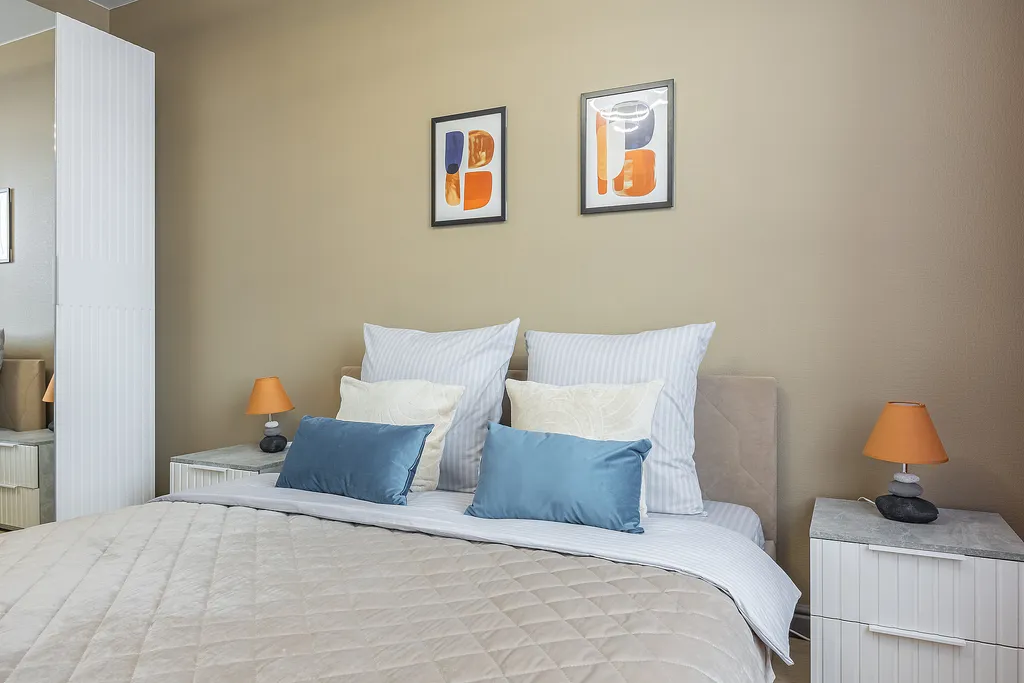 Новая квартира в центре города у метро Горьковская