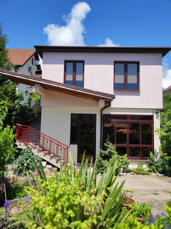 Уютный коттедж в Имеритинской долине