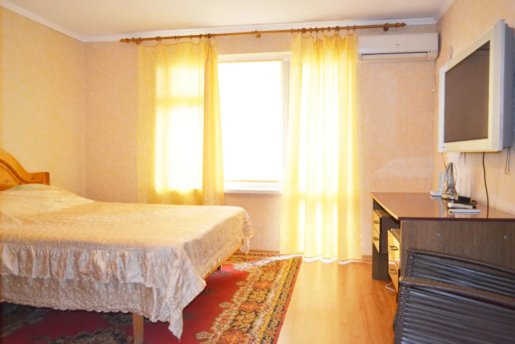 2-комнатная Квартира — аренда посуточно в Алушта