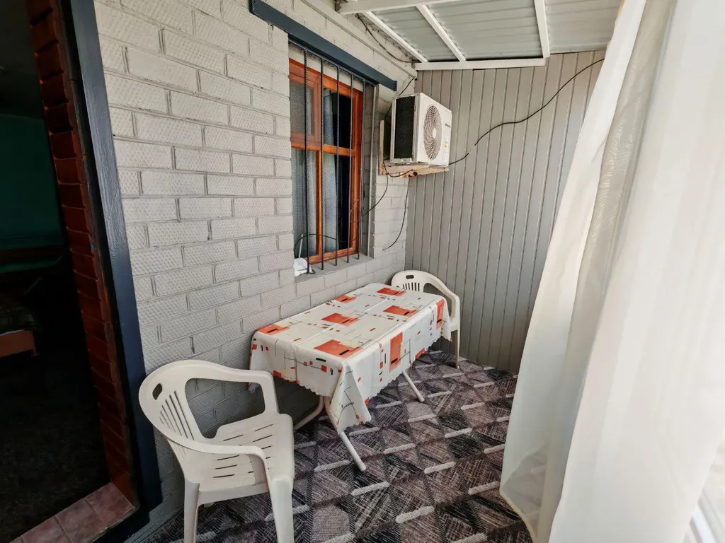 Коттедж Уютный двухэтажный дом на берегу Ейского лимана — Ейск