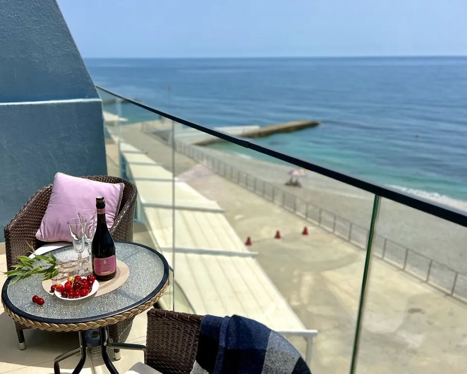 Уютная студия на берегу моря