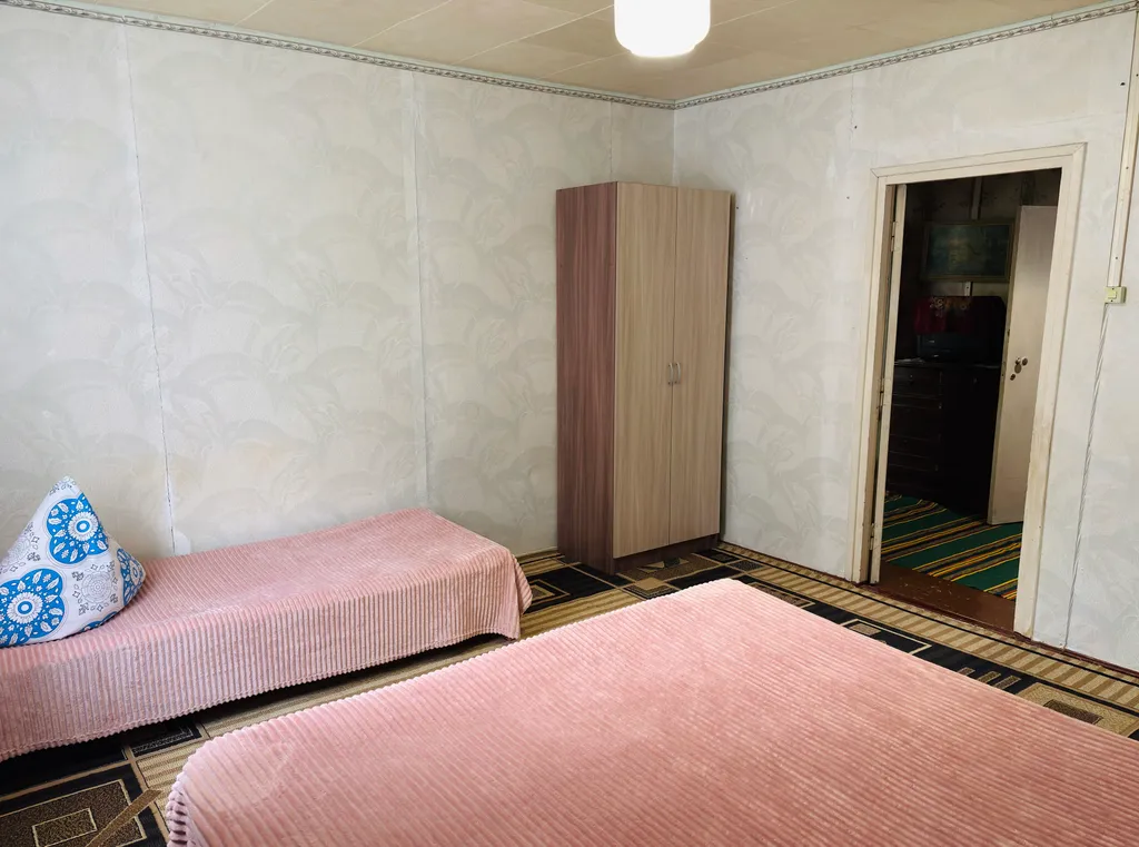 Просторный дом с личным двором