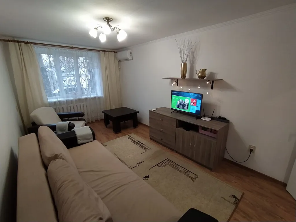 Вот она, двушка - сладкая подушка