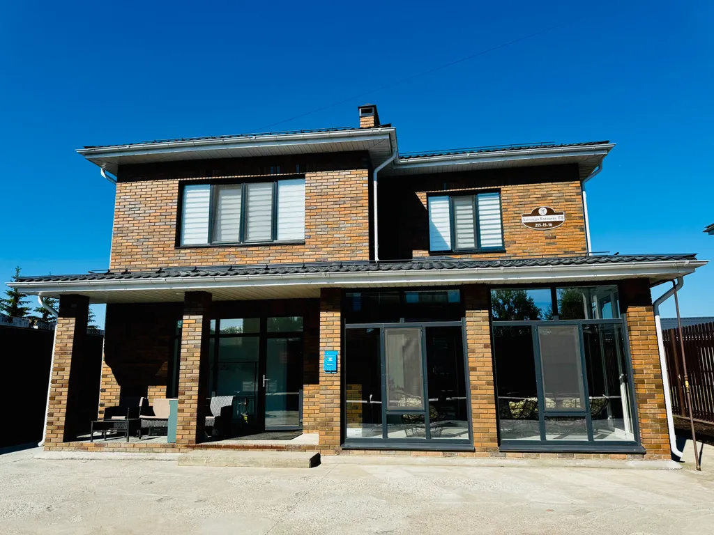 Современный коттедж в черте города