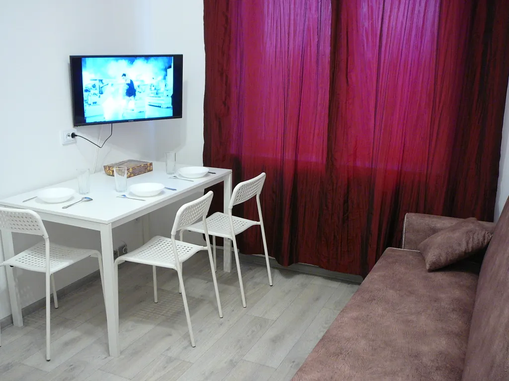 Квартира рядом с ТЦ Шоколад, 3 кровати