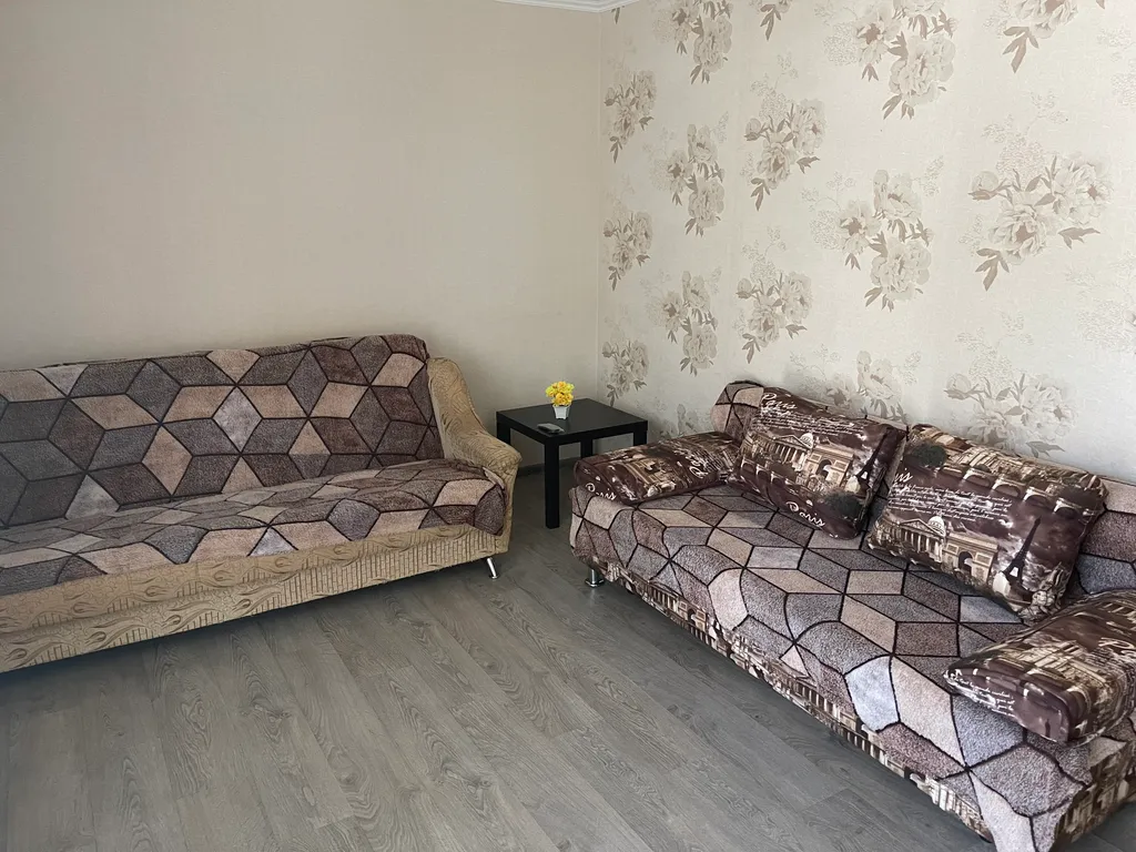 Двухкомнатная квартира в центре города октябрьский