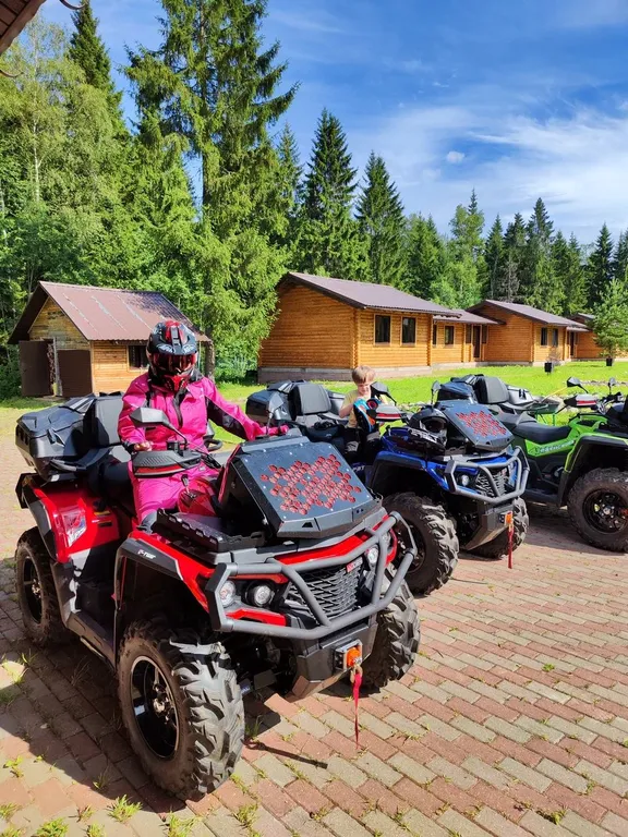 Бревенчатый коттедж вип 2, 4 спальни на берегу озера Селигер