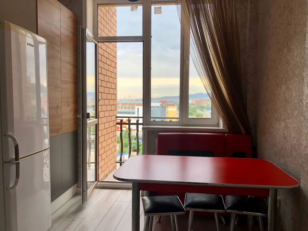 Квартира в центре города с видом на горы и город