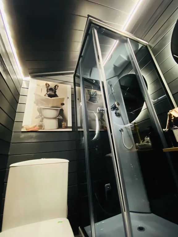 Загородный дом Loft lodge на берегу реки Ангара