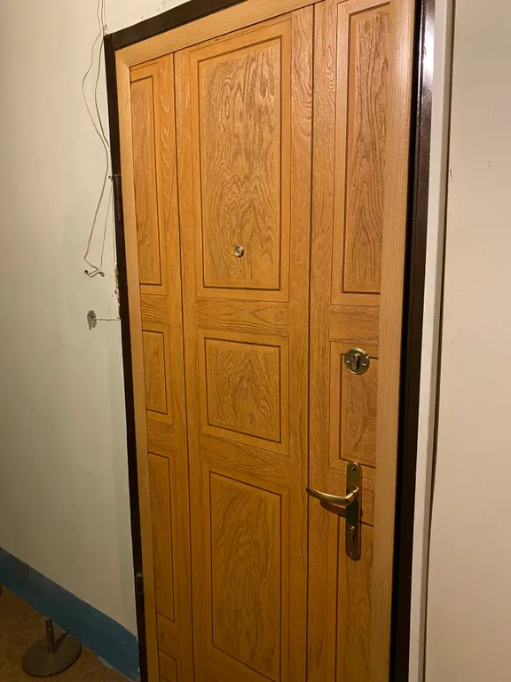 Просторная 2-комнатная квартира в районе Парка Победы (ул. Стаханова)